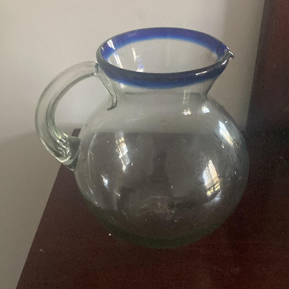 Drinking pitcher - Picture 3 of 3